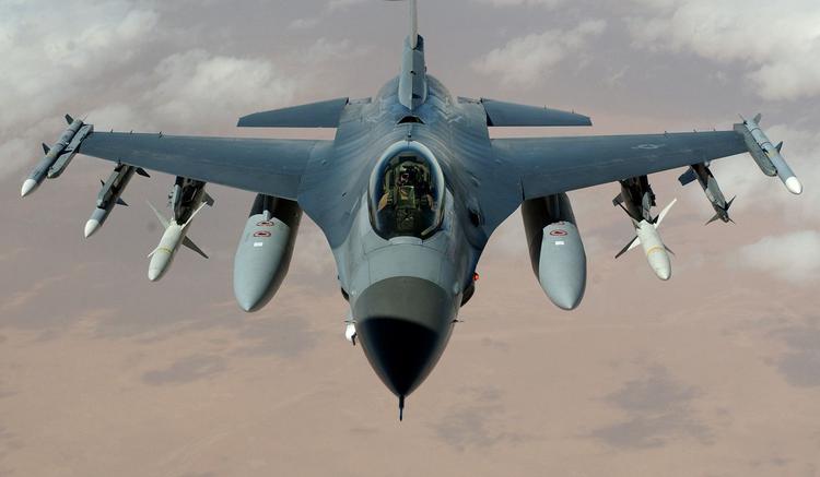 Media: first F-16 fighter jets to ...