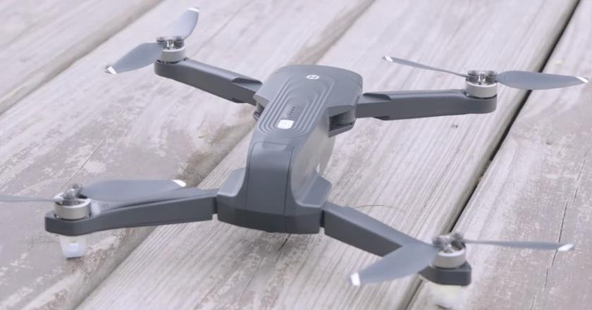 HOLY STONE HS175D best drones under 200$