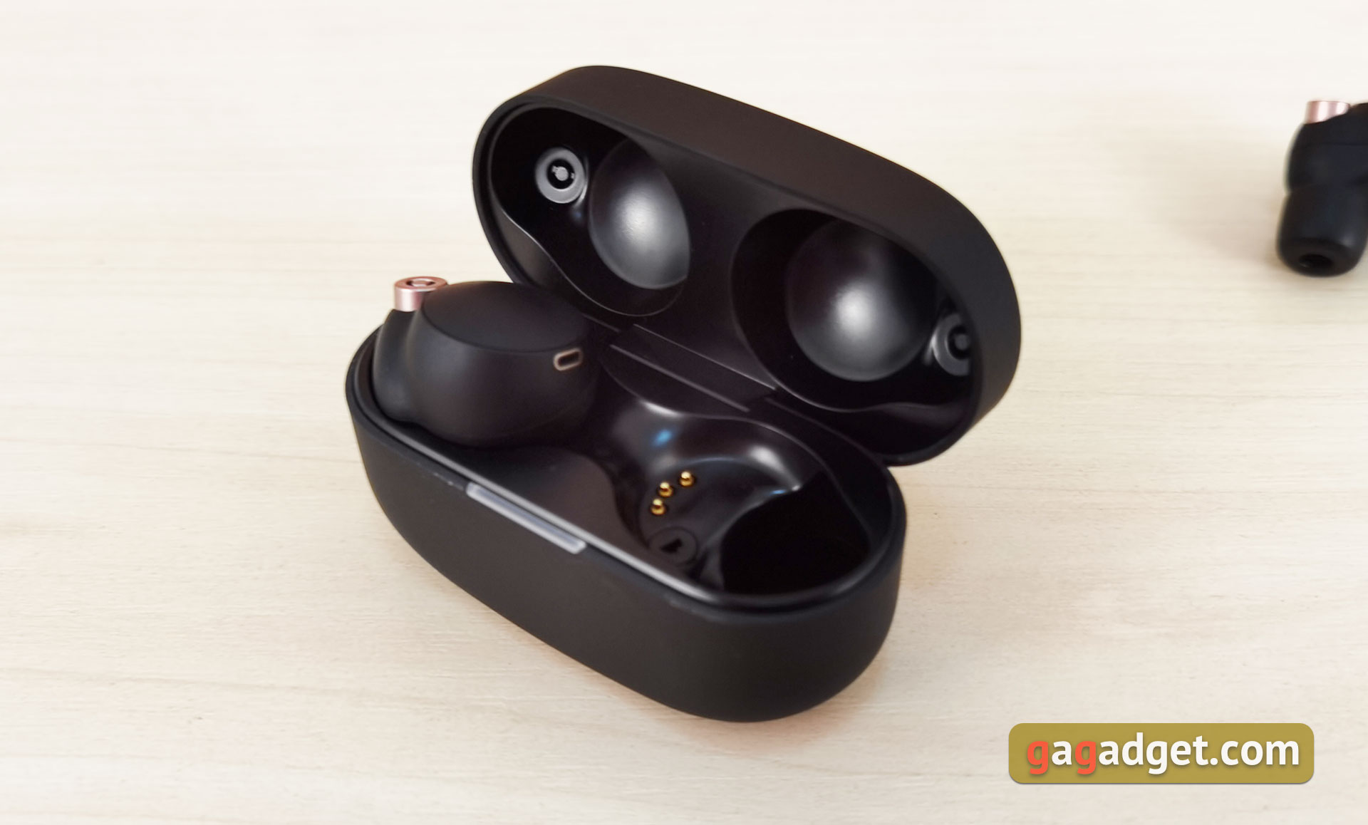 Огляд Sony WF-1000XM4: флагманські TWS-навушники з найкращим шумозаглушенням-14