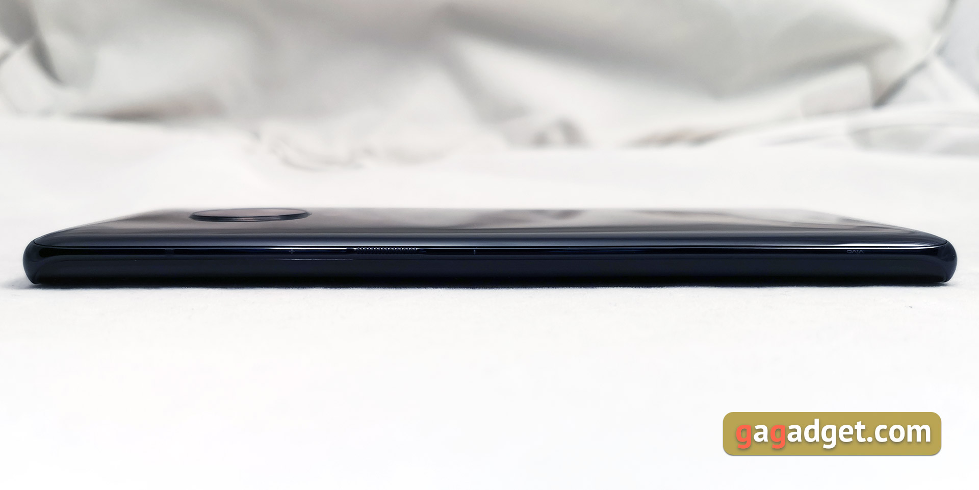 Огляд Vivo NEX 3: перший по-справжньому безрамковий смартфон-7