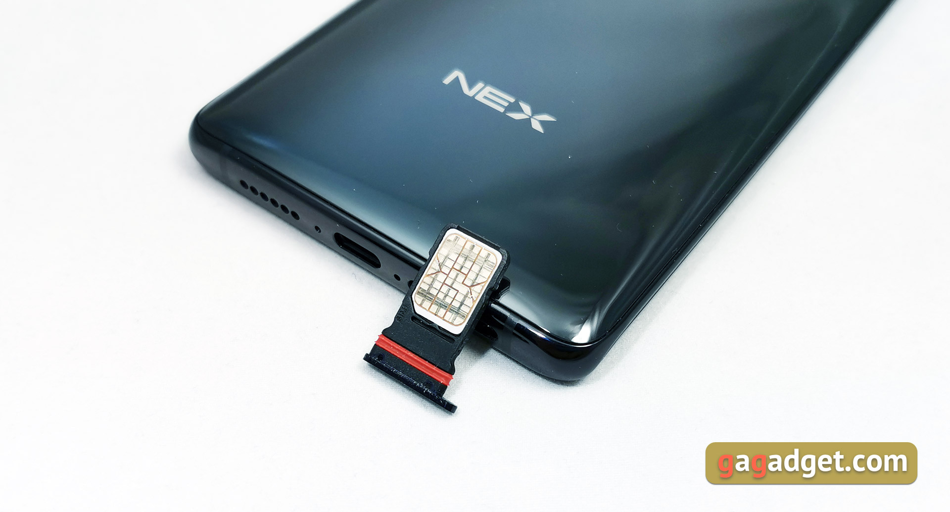 Огляд Vivo NEX 3: перший по-справжньому безрамковий смартфон-13