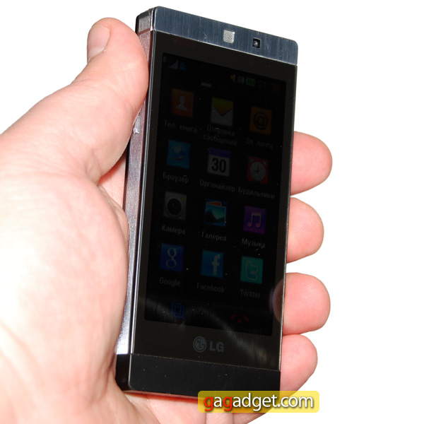 LG_GD880Mini_02.jpg