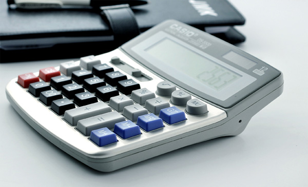 CalculatorSpyCamera01.jpg