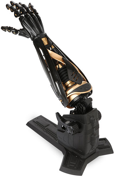 DarthVaderArm01.jpg