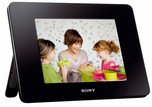 SonyDPF-D830.jpg