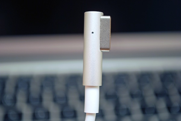 magsafe_connector_1.jpg