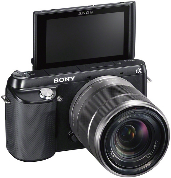 NEX-F3_wSEL1855_self_2_BK.jpg
