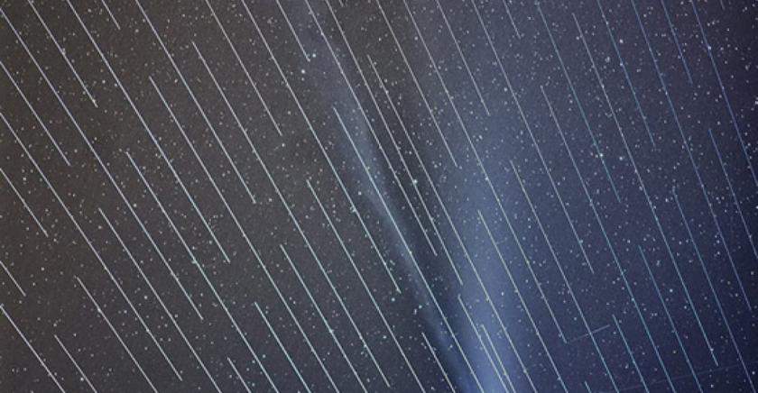 Астрономия vs Starlink: спутники для глобального интернета Илона Маска помешали наблюдать за кометой Neowise