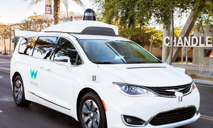 Waymo выпустила на дороги США первое в мире такси без водителя за рулем