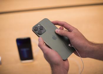 Акции Apple обновили минимум с июня 2021 года из-за падения поставок iPhone