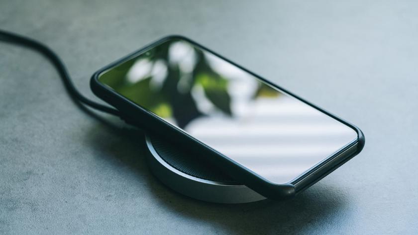 Инсайдер: OnePlus добавит поддержку беспроводной зарядки в OnePlus 8 Pro