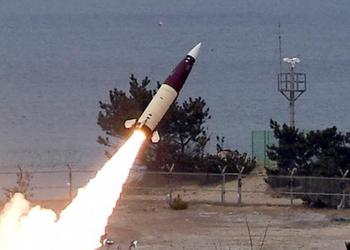 США передали Украине менее дюжины тактических баллистических ракет ATACMS