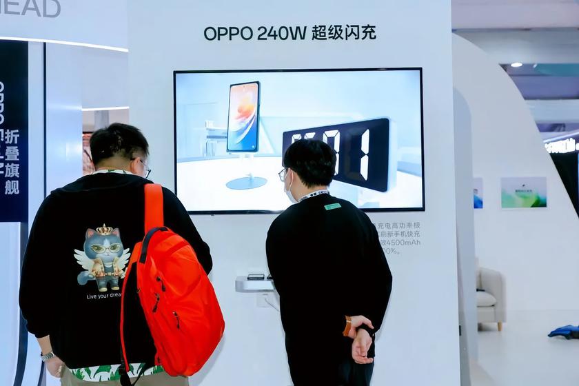 Инсайдер: OPPO планирует в 2023 году представить технологию быстрой зарядки смартфонов с мощностью 240 Вт