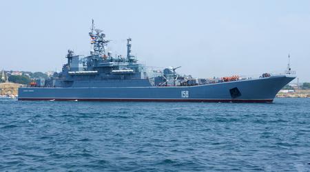 Ukrainian intelligence using a maritime drone sank the large Russian landing ship Caesar Kunikov