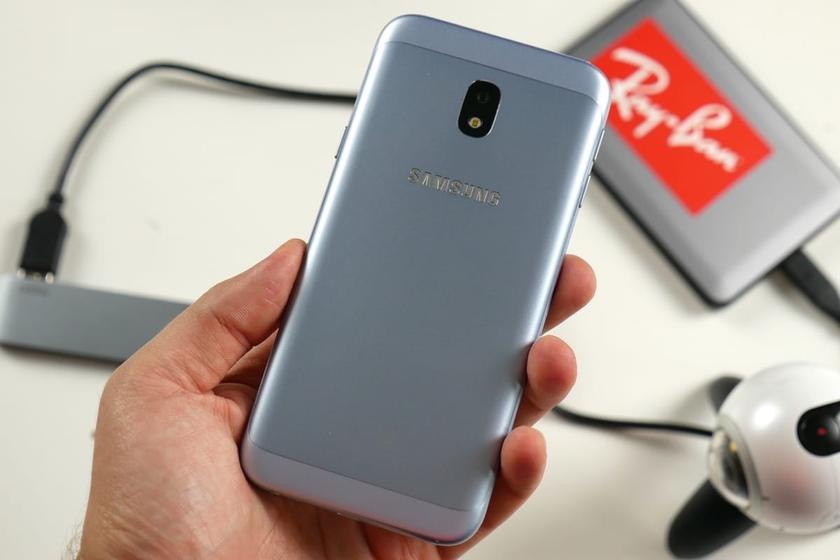 Samsung показал свой бюджетник Galaxy J2 Pro