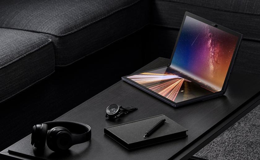 Samsung в 2023 году может представить свой первый складной ноутбук с большим гибким OLED-дисплеем