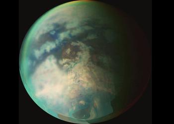 NASA планирует посадить на Титан дрон размером с автомобиль