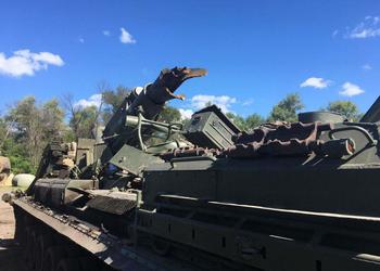 У российских военных самоуничтожилась артиллерийская установка 2С7М «Малка» – в россии её называют самой мощной в мире гаубицей