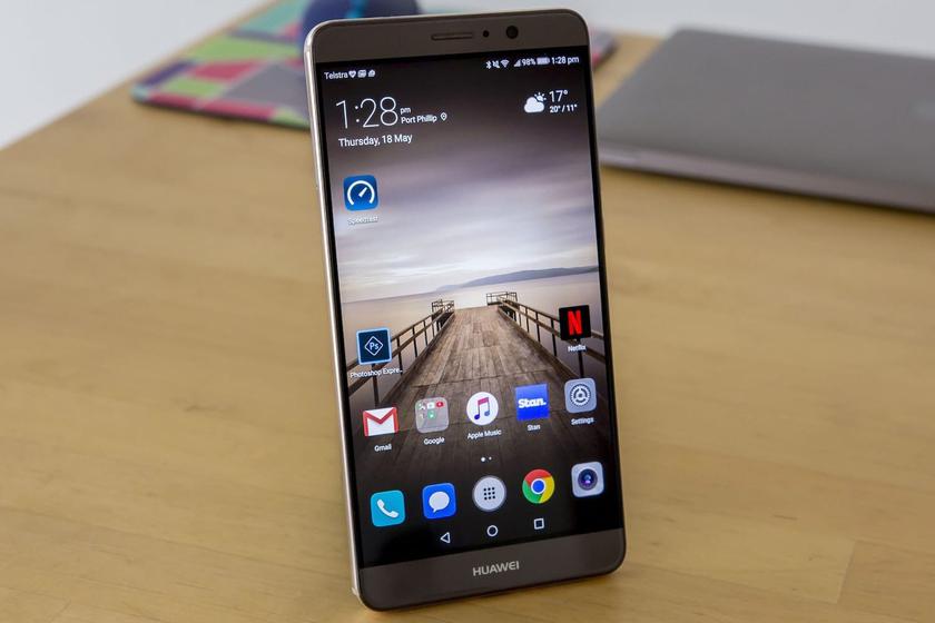 Huawei тестирует EMUI 8.0 с Android Oreo на P10 и P10 Plus