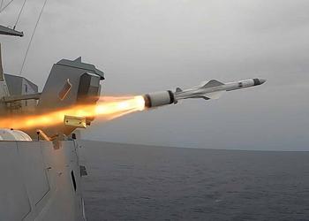 Французский фрегат Alsace успешно запустил противокорабельную ракету нового поколения Exocet Mer-Mer 40 Block 3c дальностью до 300 км