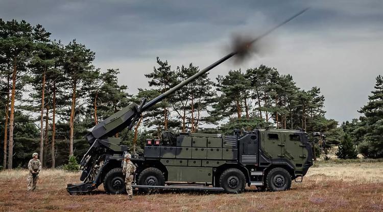 Rheinmetall przekaże AFU prototypy pocisków artyleryjskich ...
