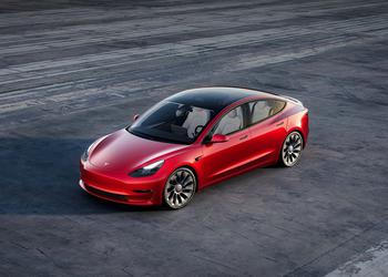 Tesla доложила о двух смертельных авариях с участием электромобилей Model 3 с системой помощи водителю Autopilot