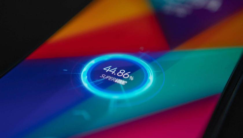 CEO Realme тизерит смартфон со сверхбыстрой зарядкой UltraDart Fast Charging на 125 Вт