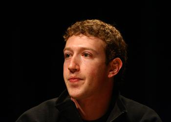 Цукерберг обеднел на $3 млрд после заявления об изменениях в Facebook