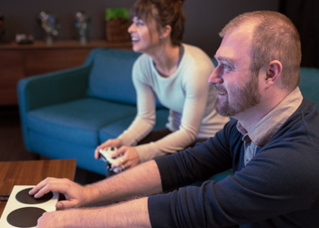 Microsoft представила Xbox Adaptive Controller для геймеров с ограниченными возможностями
