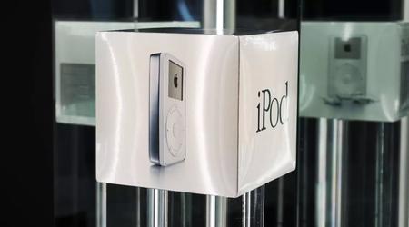 An original 2001 iPod sold for $29,000