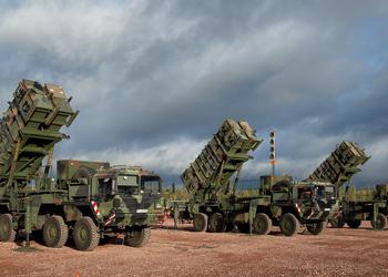 Польша покупает шесть батарей Patriot с 48 пусковыми установками M903 и самые современные ракетные перехватчики PAC-3 MSE