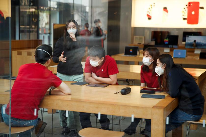 Apple закрывает все офисы и магазины в Китае из-за коронавируса