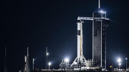 SpaceX wystrzeliwuje na orbitę 22 minisatelity Starlink V2 nowej generacji