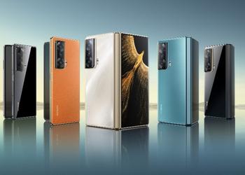 Honor представил новый сгибаемый смартфон Magic Vs с улучшенным шарниром по цене от $1050