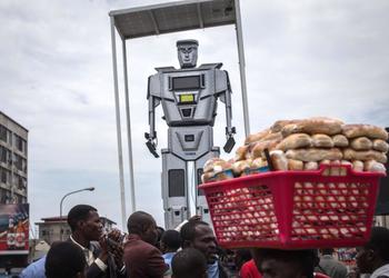 «Робокопы» будут регулировать дорожное движение в Конго