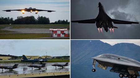B-2 Spirit, B-52H Stratofortress and B-1B Lancer - the U.S. Air Force used all types of strategic bombers simultaneously