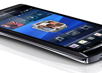 Красивый смартфон Sony Ericsson XPERIA arc с Android 2.3 и 4.2-дюймовым экраном