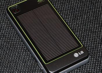 Видеообзор мобильного телефона с солнечной зарядкой LG GD510 Sun Edition
