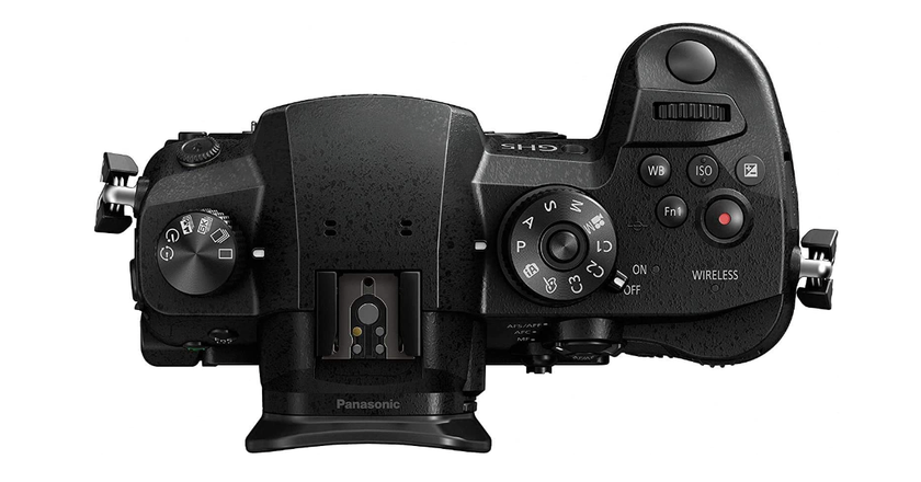 Panasonic LUMIX GH5  best camera for journalists