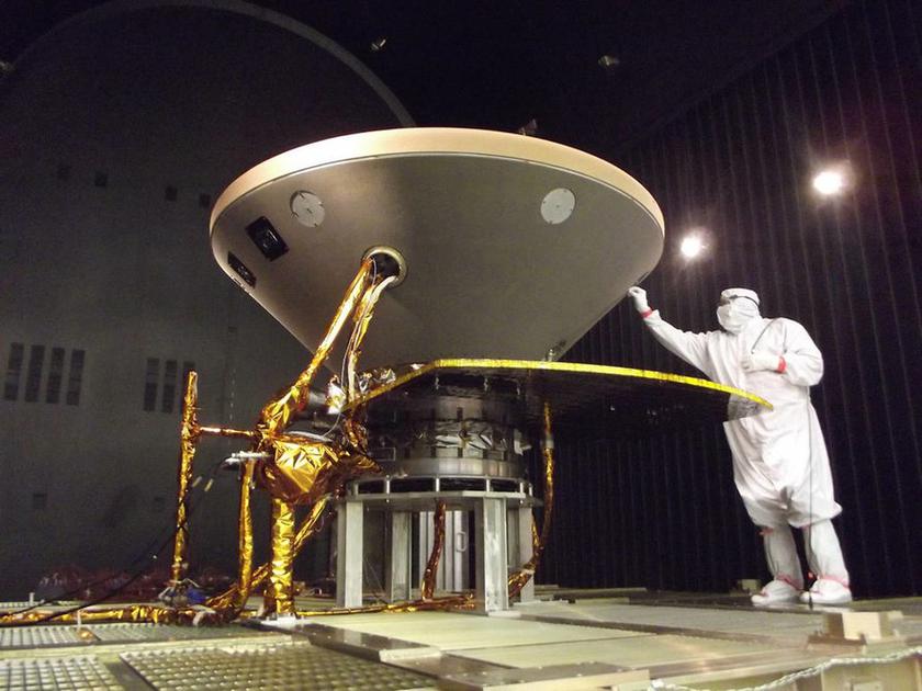 Запуск аппарата InSight на Марс отложен на 2 года