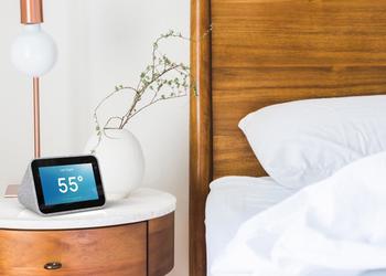CES 2019: Lenovo анонсировала настольные часы Smart Clock с Google Assistant