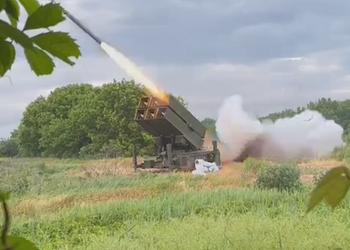 Украина могла получить американские ракеты увеличенной дальности AIM-120 AMRAAM-ER на базе RIM-162 ESSM для зенитно-ракетной системы NASAMS