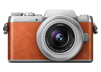 Системная камера Panasonic Lumix DMC-GF8 с акцентом на селфи