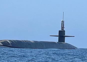 Cигнал Ирану и россии – США неожиданно показали субмарину USS West Virginia, которая может наносить ядерные удары баллистическими ракетами Trident II (D5) 