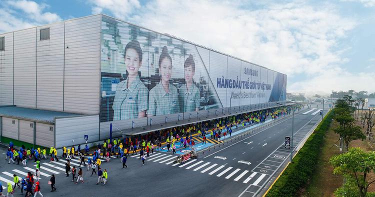La fábrica de Samsung en Thai ...