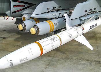 США превратят противорадиолокационные ракеты AGM-88 HARM в сверхзвуковые воздушные мишени на замену беспилотникам AQM-37 Typhon
