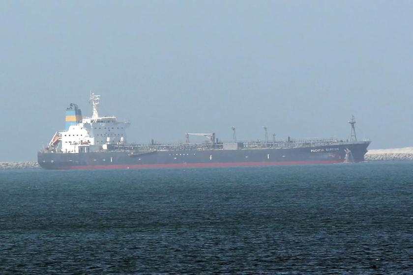 Associated Press: Иран с помощью дрона-камикадзе Shahed-136 ударил по нефтяному танкеру, который принадлежит израильскому миллиардеру