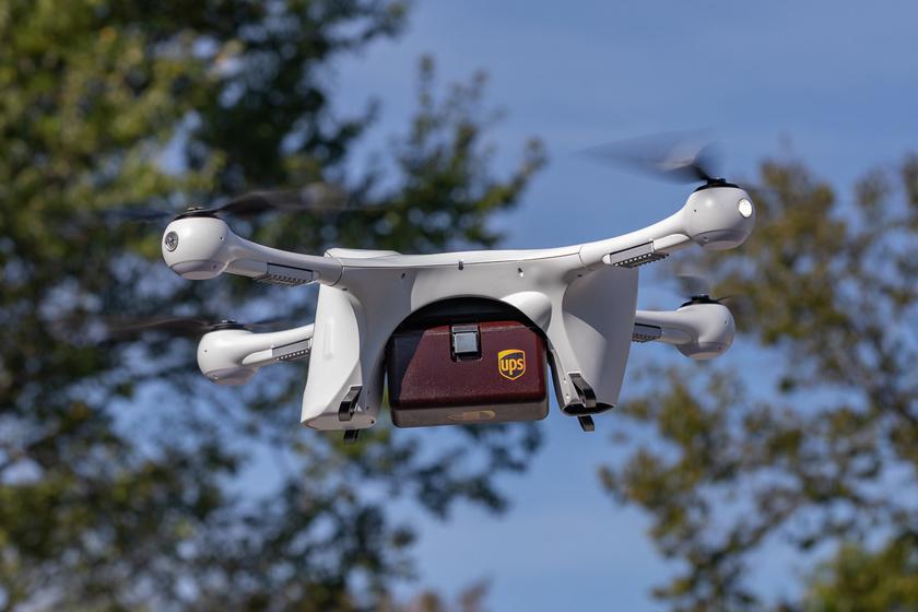UPS и CVS собираются доставлять лекарства дронами 