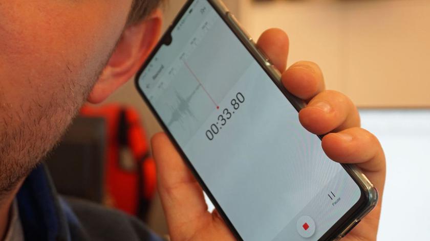 Смартфоны Xiaomi начали получать обновление Google Phone с записью звонков