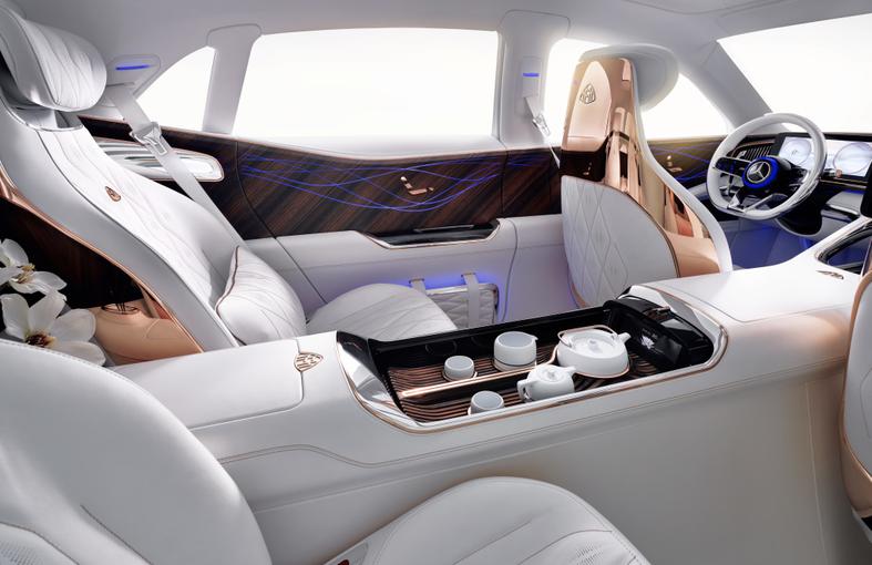 Vision Mercedes-Maybach Ultimate Luxury salon 1.jpg